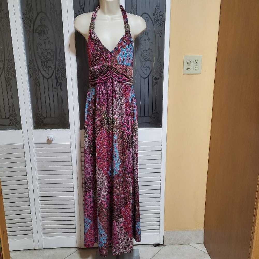 Shoreline Ladies Beautiful Halter Neck Open Back Dress